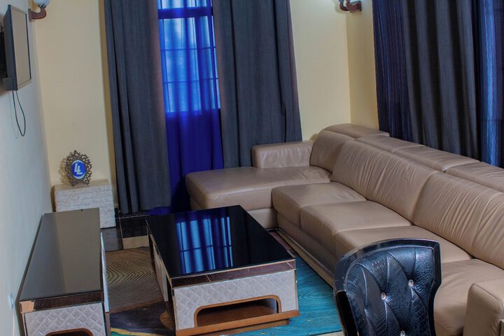 Room 26 of 151