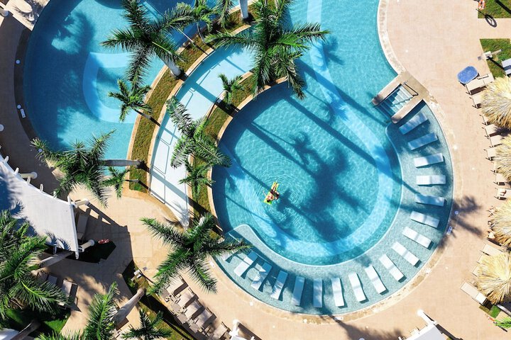 Pool 72 of 172