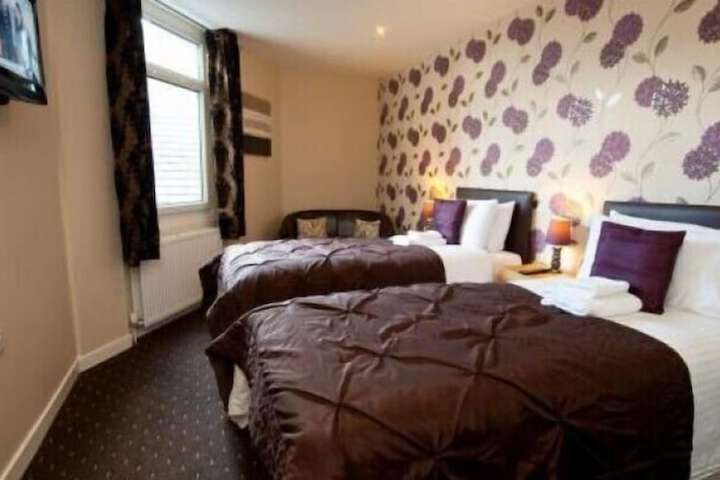 Room 2 of 24