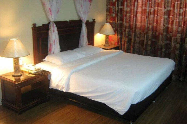 Room 9 of 59