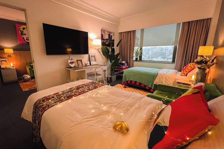 Room 18 of 73