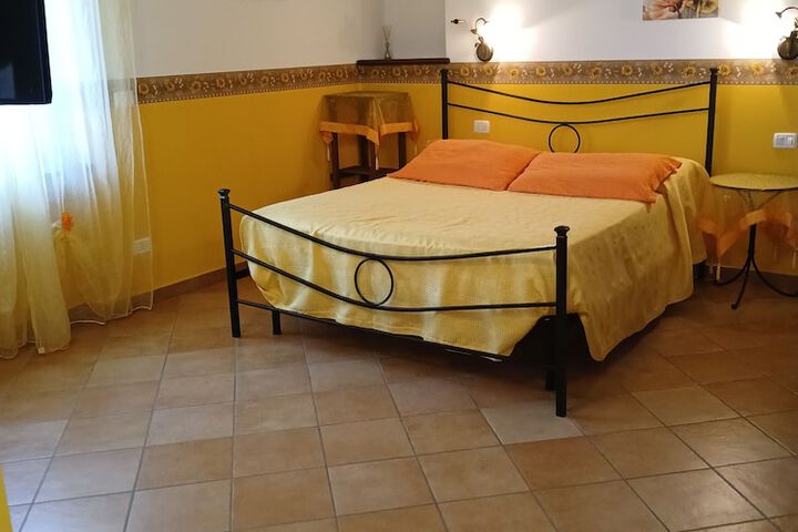 Room 4 of 46