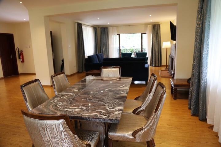 Room 32 of 114
