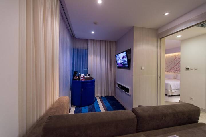 Room 53 of 135