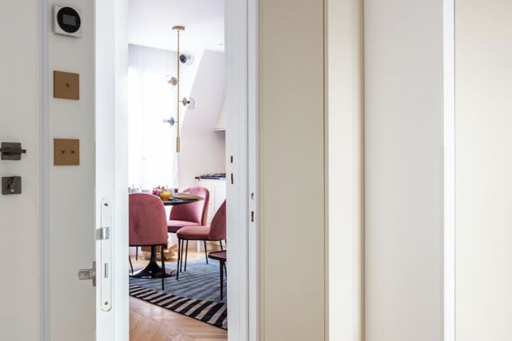Room 44 of 79
