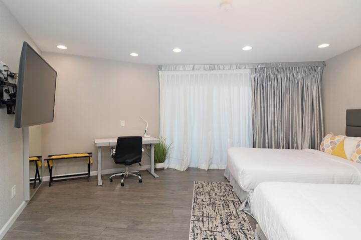 Room 7 of 42