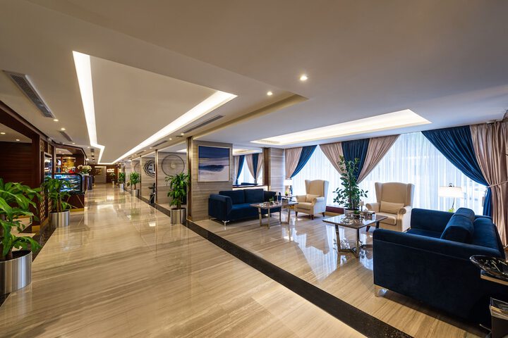 Hotel Interior 6 of 47