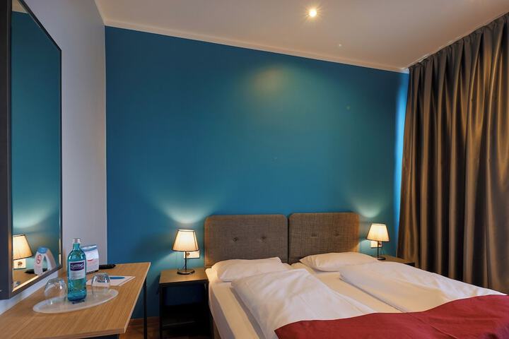 Room 47 of 87