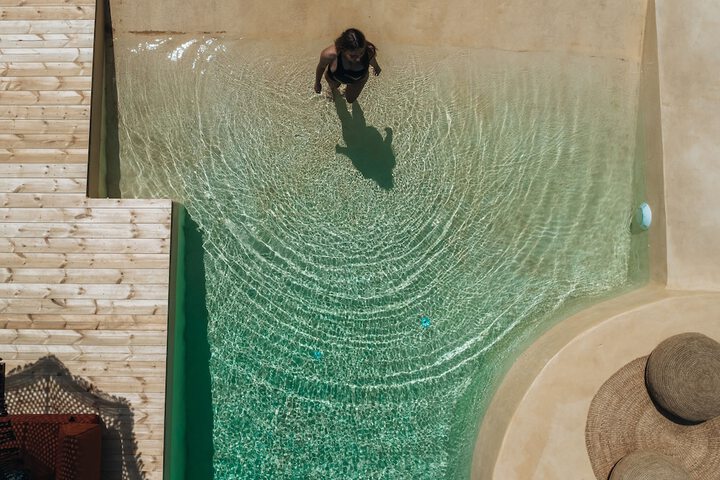 Pool 158 of 205