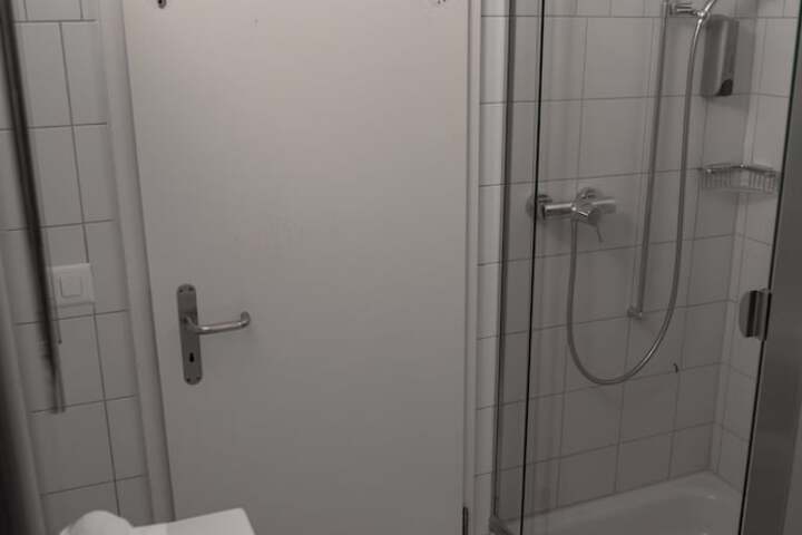 Room 35 of 51