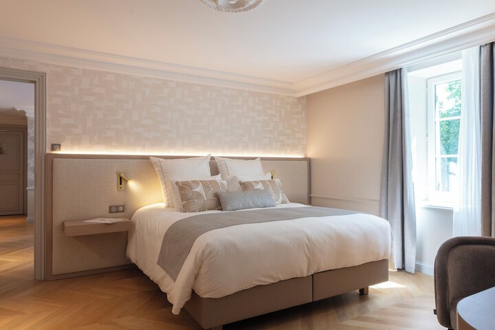Room 19 of 37