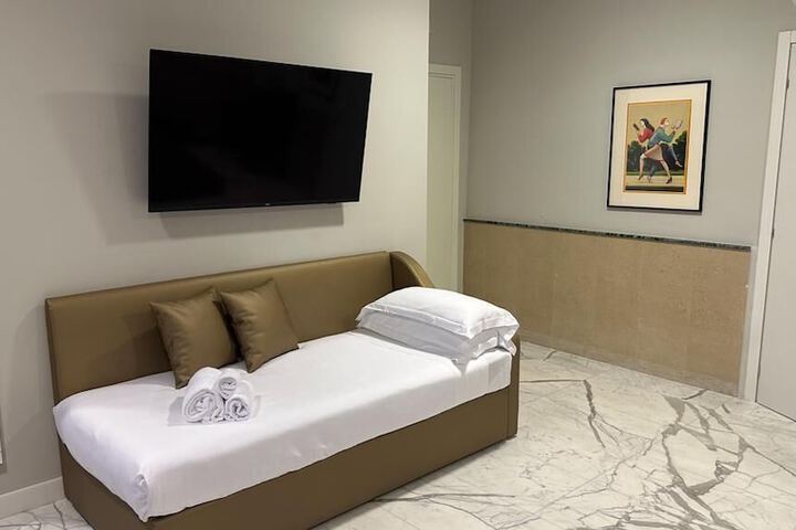 Room 22 of 57