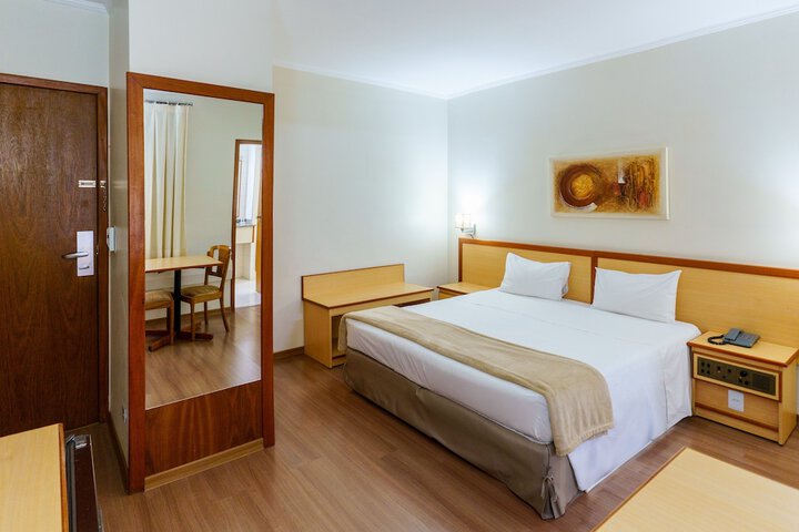 Room 12 of 47