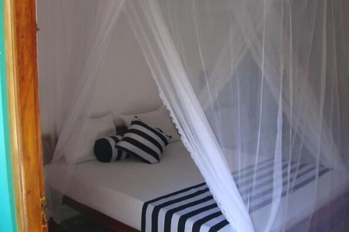 Room 5 of 22