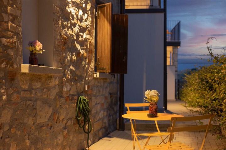Terrace/Patio 86 of 126