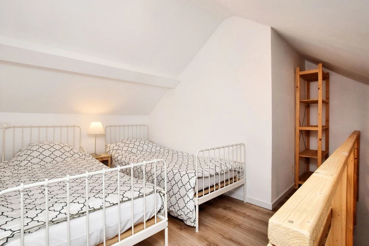 Room 3 of 22