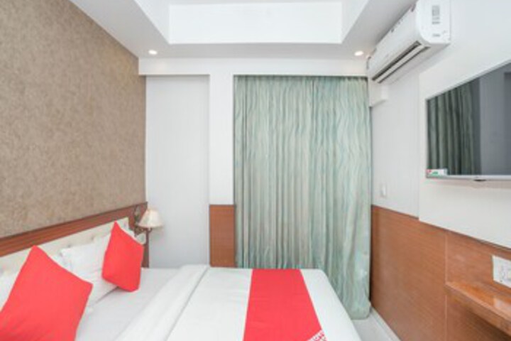 Room 16 of 31