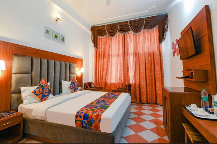 Room 12 of 29