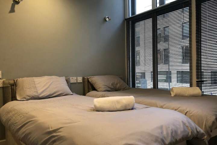 Room 8 of 36
