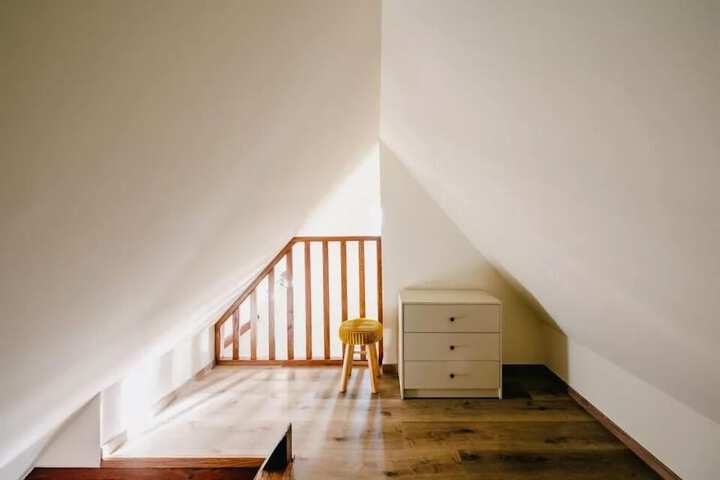 Room 32 of 149