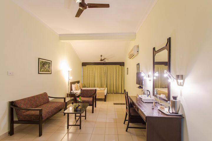 Room 8 of 43