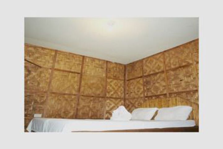 Room 66 of 124