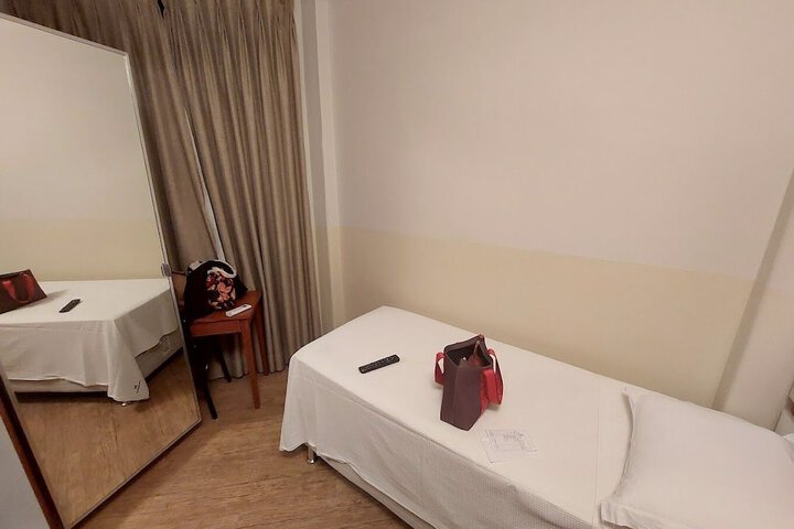 Room 6 of 22