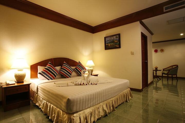 Room 16 of 46