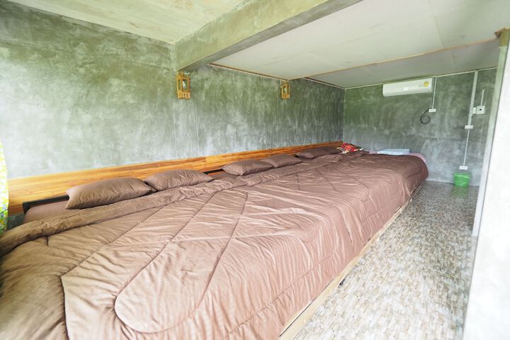 Room 21 of 25