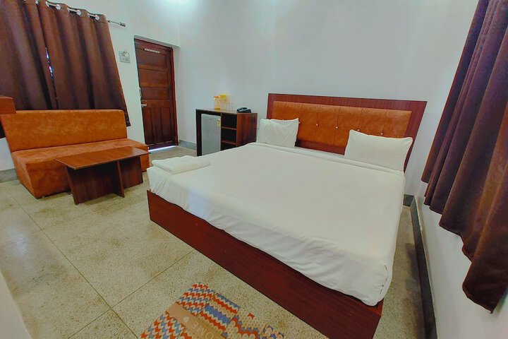 Room 8 of 44