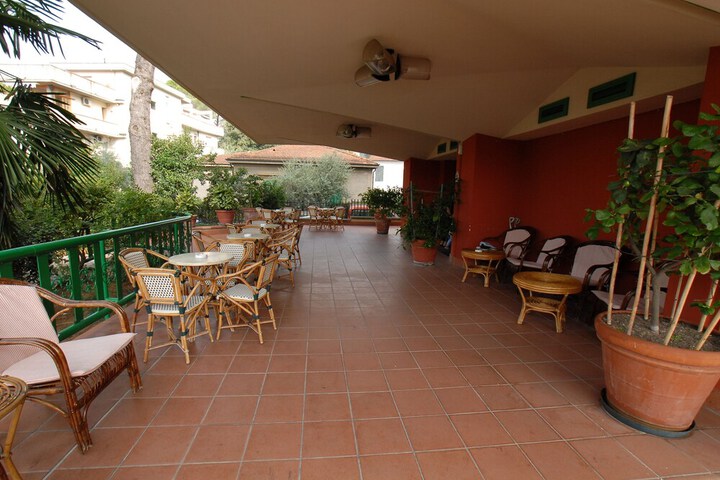 Terrace/Patio 72 of 73