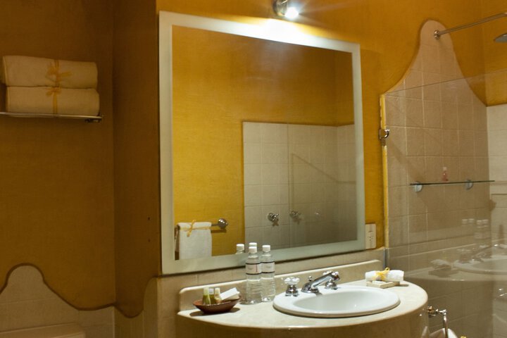 Room 12 of 60