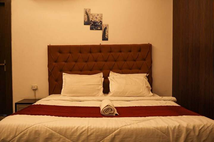 Room 16 of 50