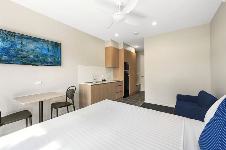 Room 14 of 120