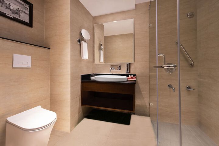Room 20 of 33