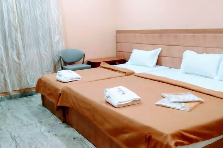 Room 14 of 21
