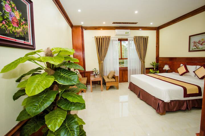 Room 8 of 40