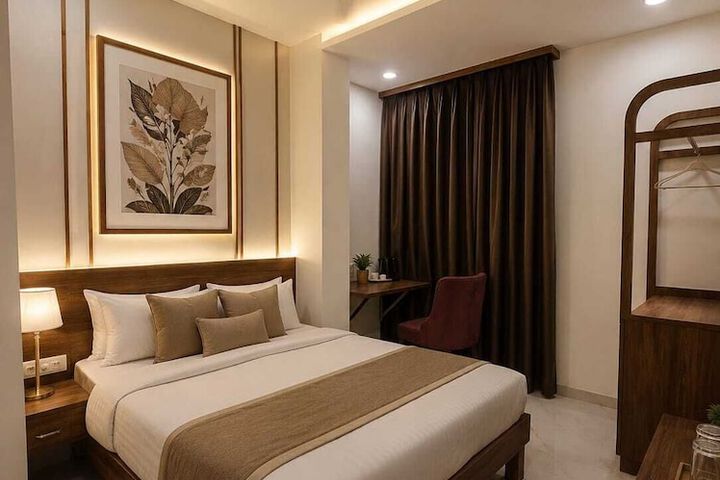 Room 6 of 11