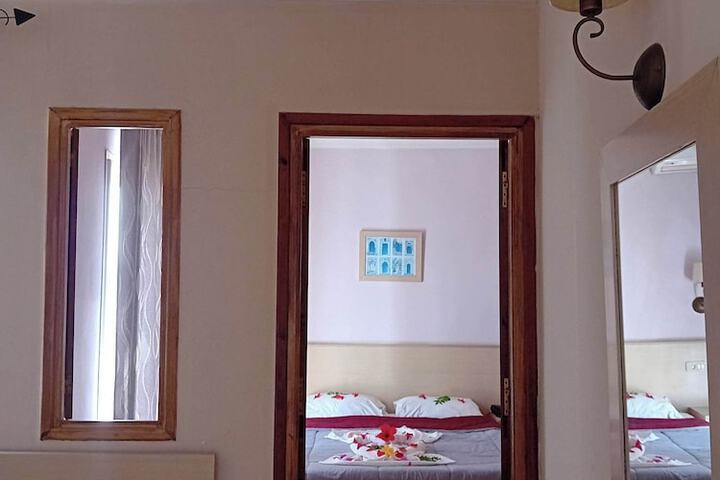 Room 13 of 46