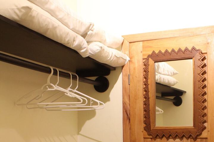 Room 122 of 223