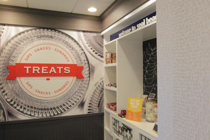 Snack bar