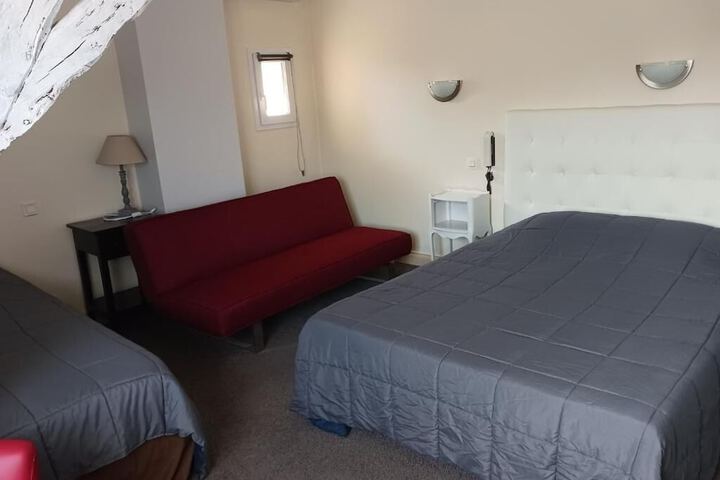 Room 5 of 20