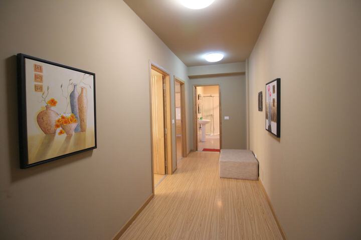 Room 10 of 47