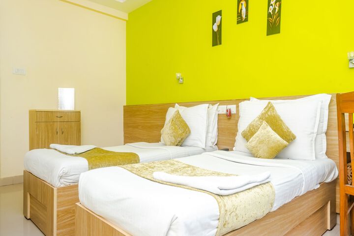 Room 34 of 102