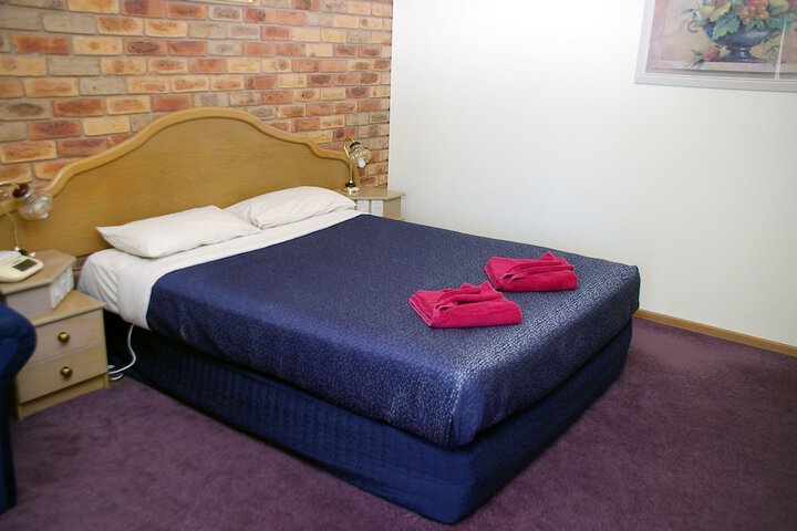 Room 4 of 31
