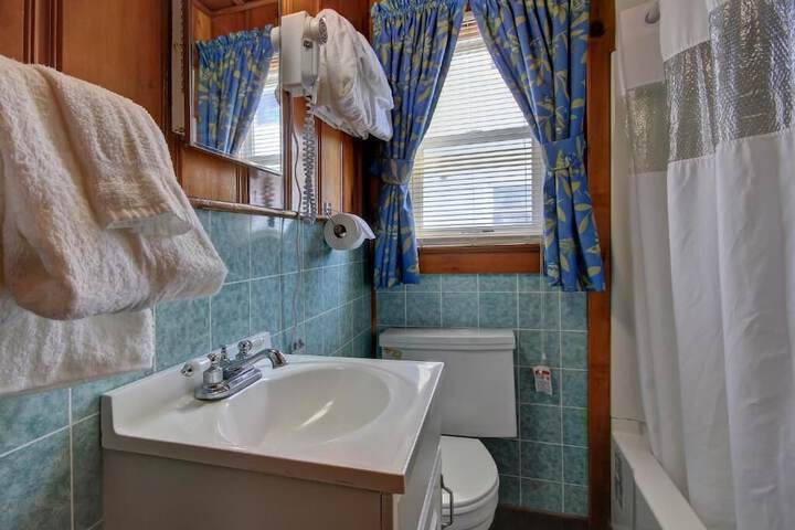 Standard 2 Queen Beds City View No Balcony (26 of 51)