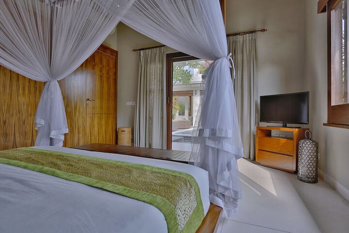 Room 6 of 20