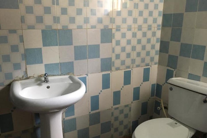 Room 12 of 19