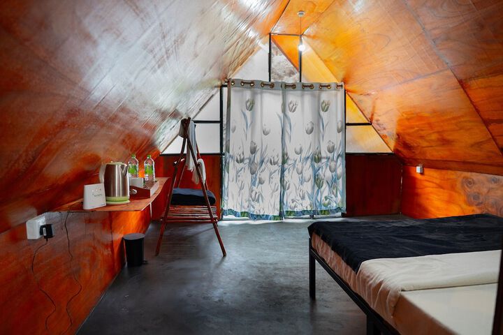 Room 3 of 15