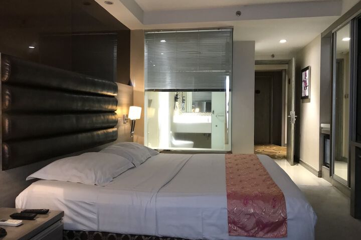 Room 40 of 139